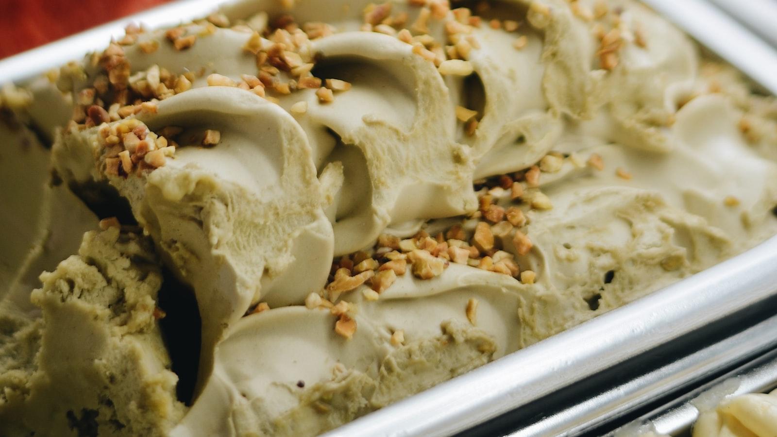 L’arte di abbinare i gusti nel gelato: consigli per creare combinazioni irresistibili